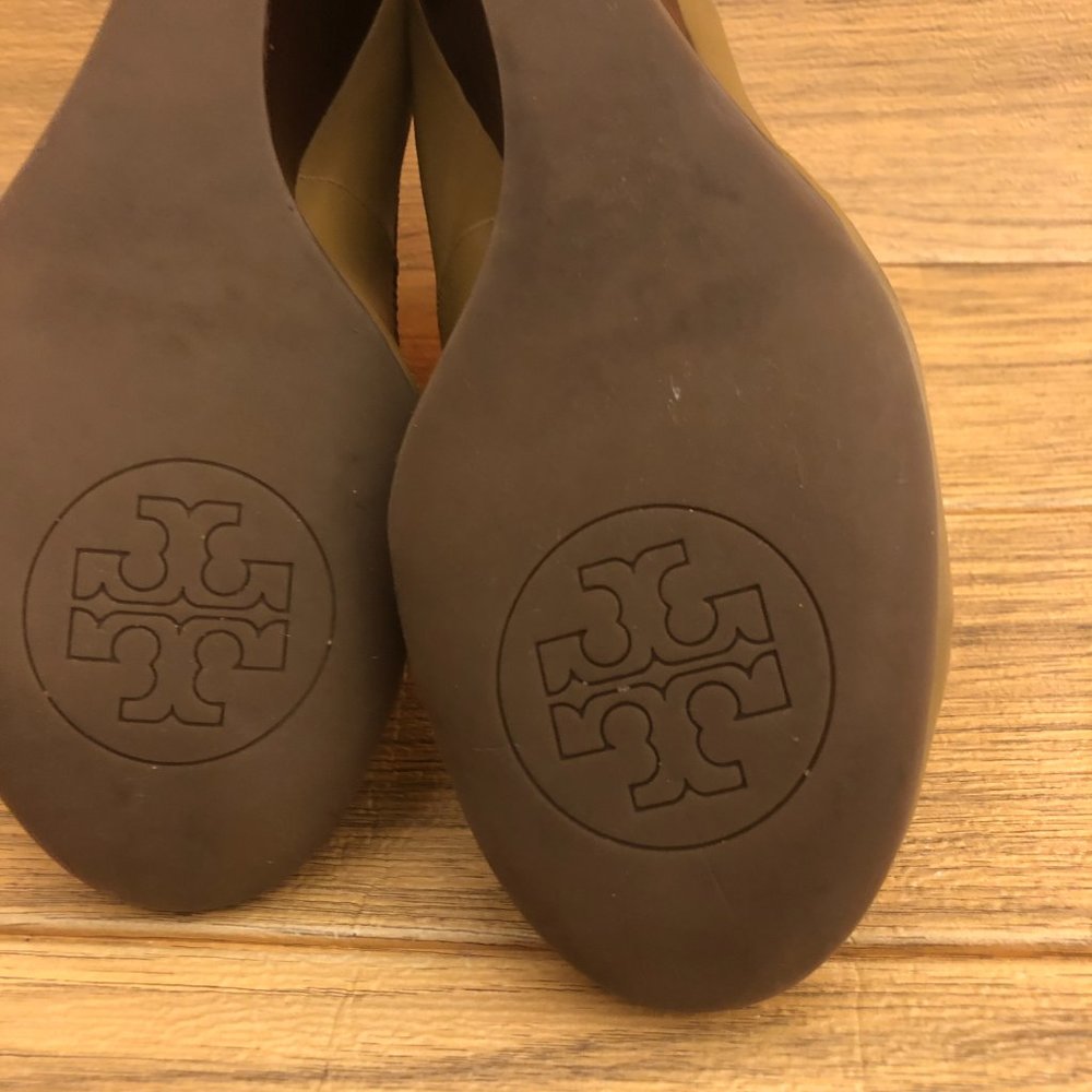 Tory Burch Caroline Wedge heeled slip on leather, 7 - Picture 8 of 14